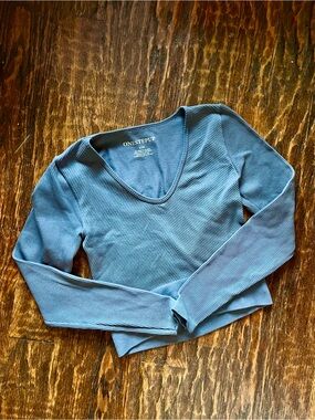 ONESTEPUP Dusty Gray Blue Seamless Ribbed V-Neck Long Sleeve Crop Top S/M